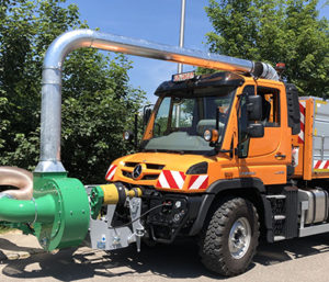 Wegepflege mit Unimog - HEN AG